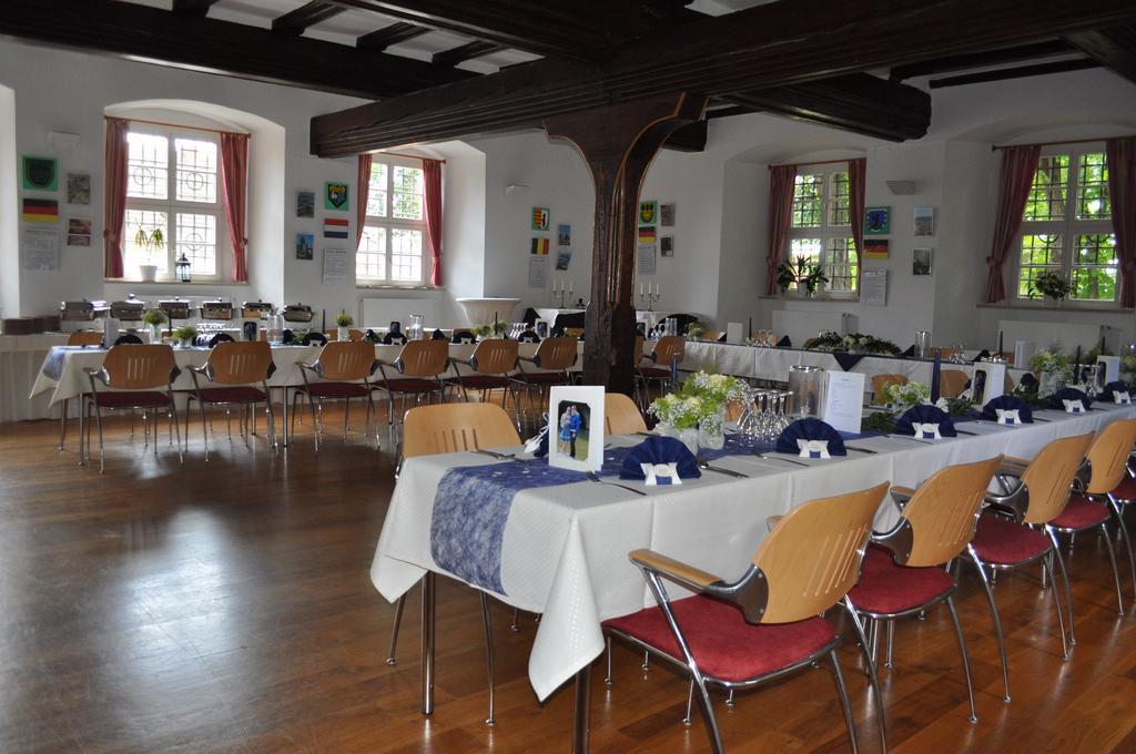 Schlosshotel Am Hainich Behringen  Экстерьер фото