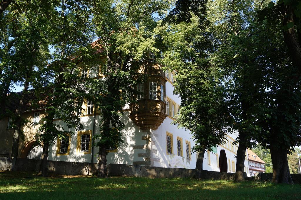 Schlosshotel Am Hainich Behringen  Экстерьер фото